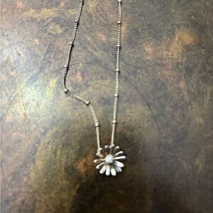 Pandora Silver Daisy Necklace